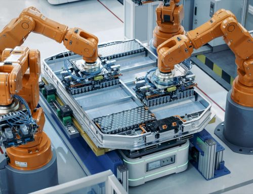 Integrating Robotics and IoT: Revolutionizing Industrial Automation